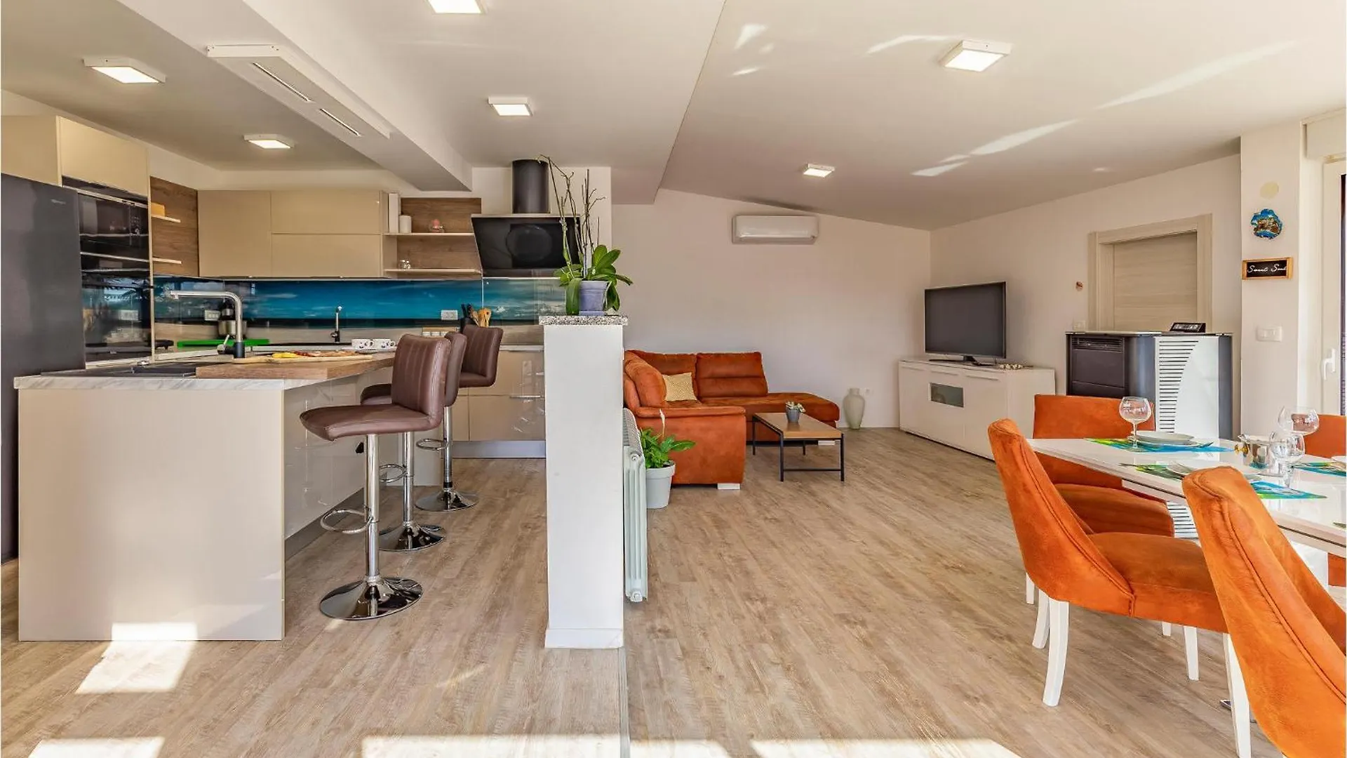 6 Bedroom Beautiful Home In Medulin Croatia