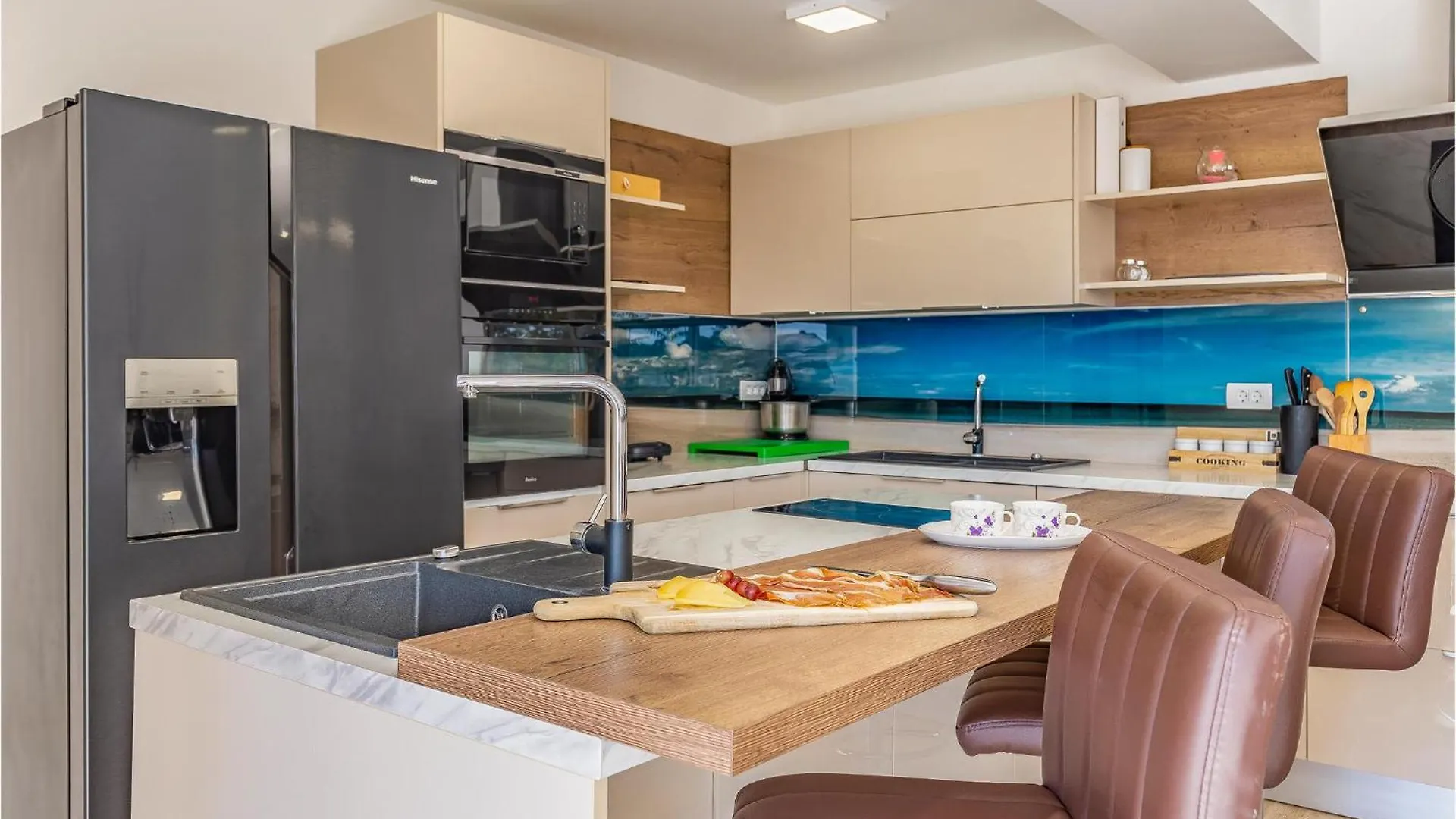 6 Bedroom Beautiful Home In Medulin