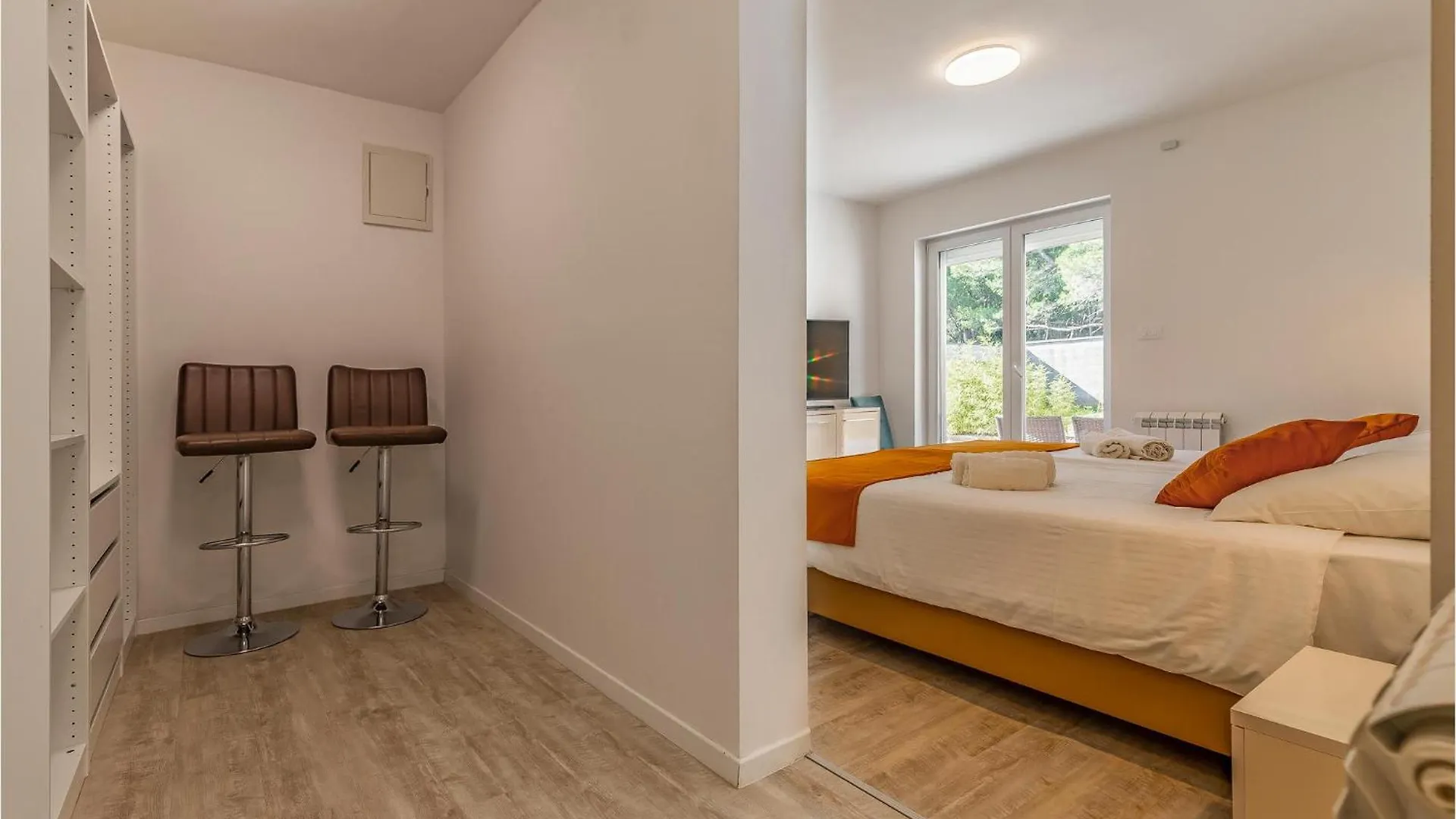 Holiday home 6 Bedroom Beautiful Home In Medulin Croatia