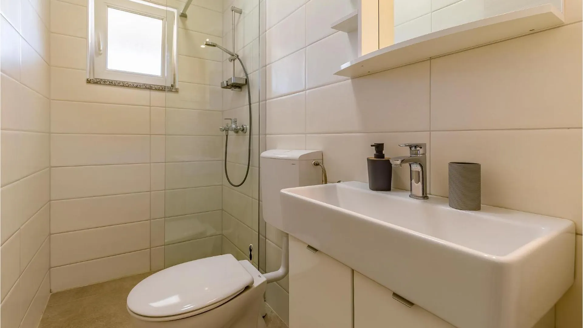 Holiday home 6 Bedroom Beautiful Home In Medulin Croatia